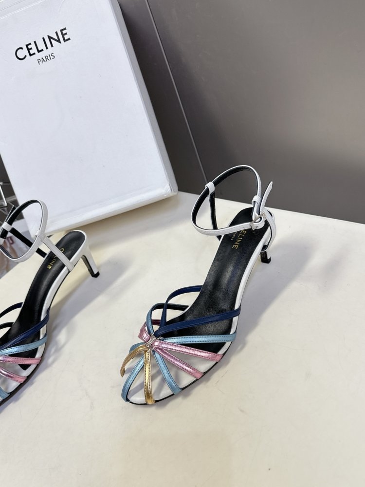 Босоножки фото 4