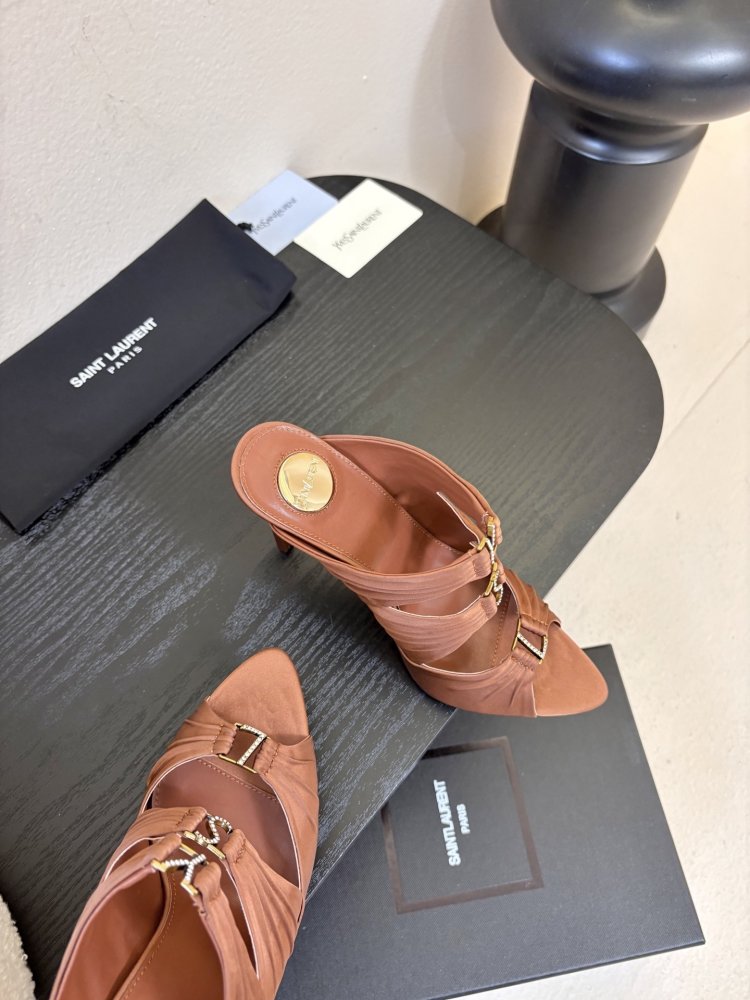 Босоножки фото 4