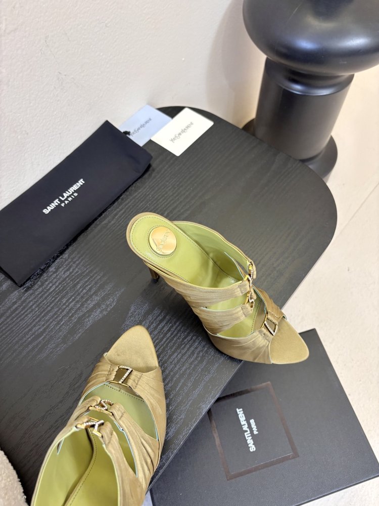 Босоножки фото 4