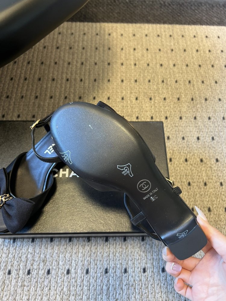 Босоножки фото 4