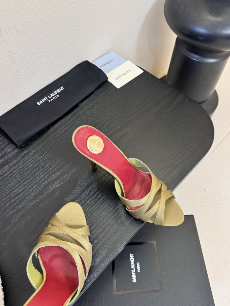 Босоножки фото 4