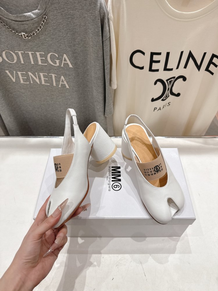 Босоножки фото 4