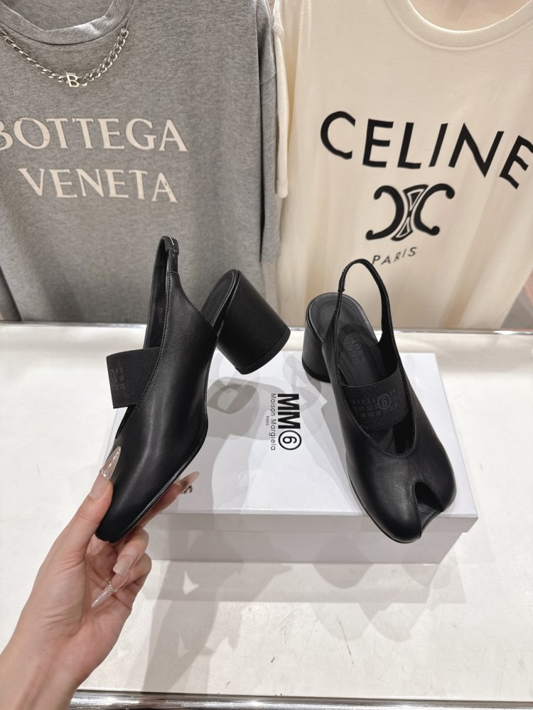 Босоножки фото 4