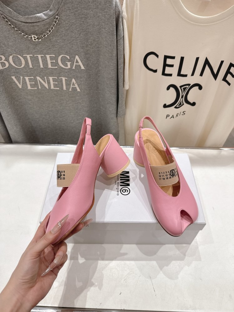 Босоножки фото 4