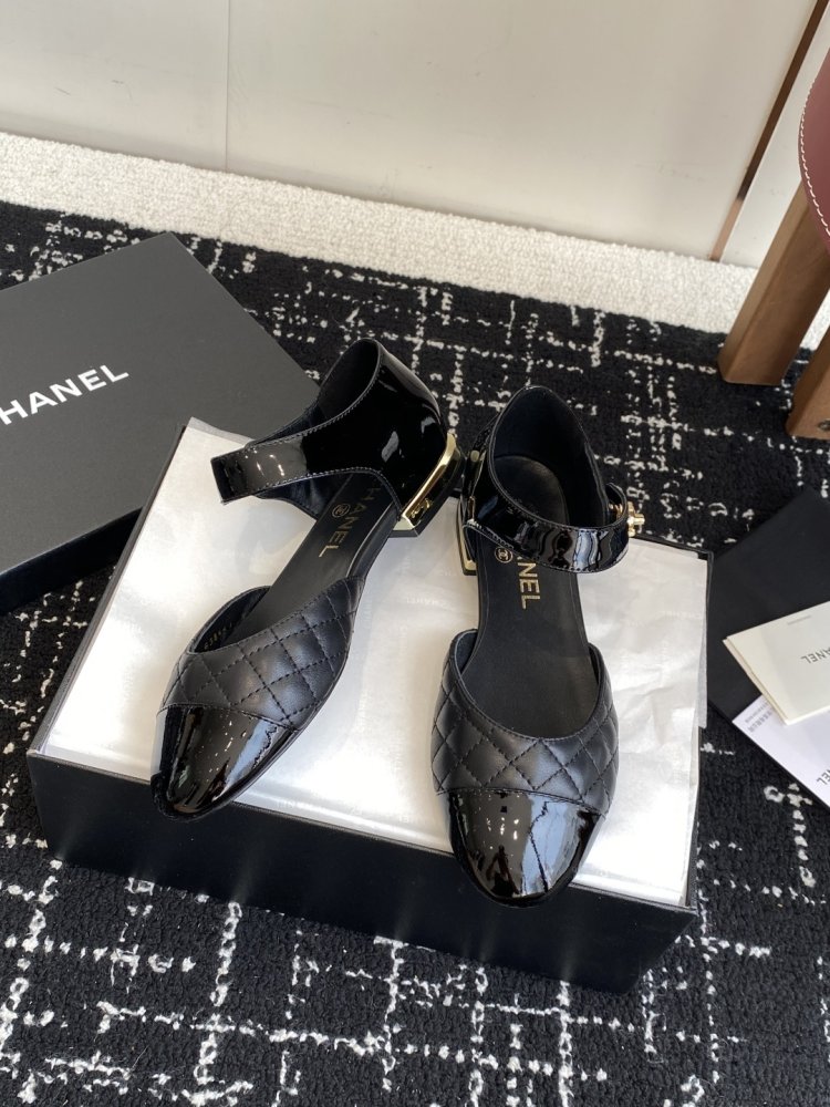 Босоніжки фото 5