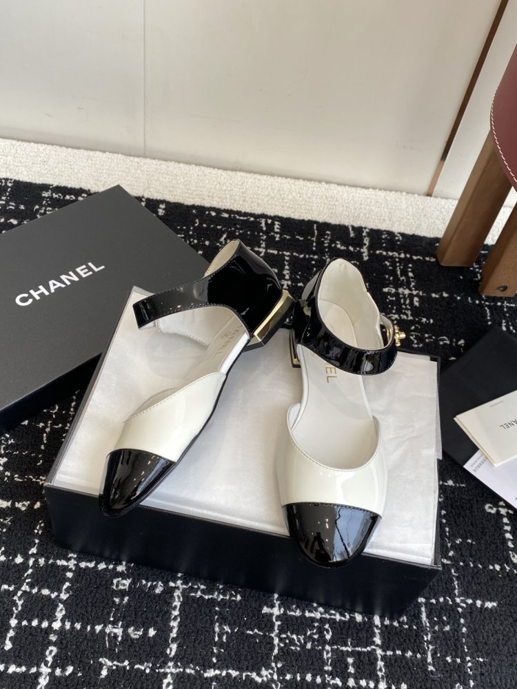 Босоножки фото 5