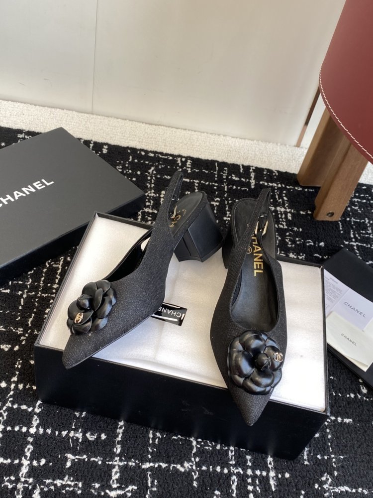 Босоножки фото 5