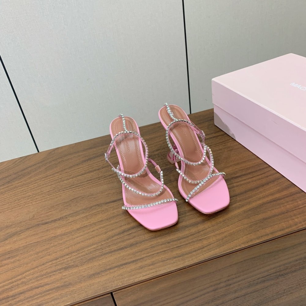 Босоножки фото 5