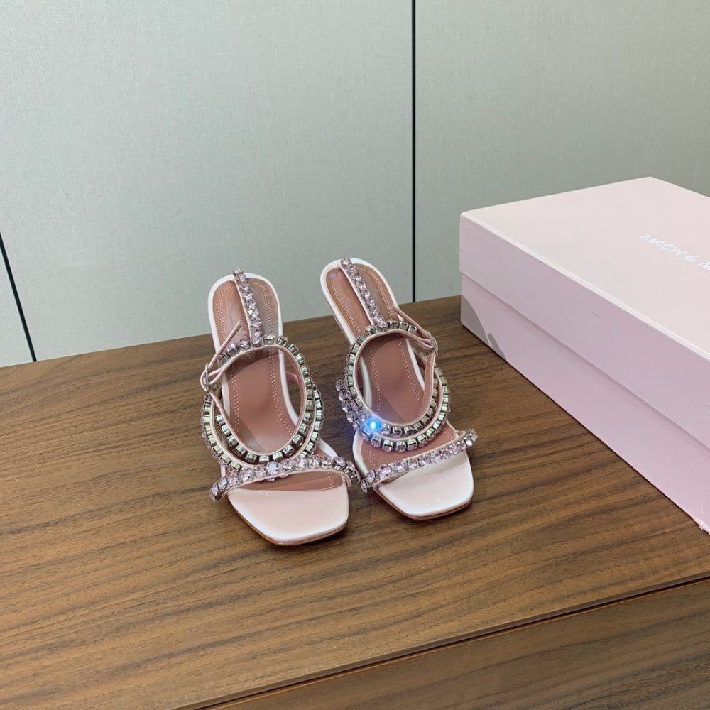 Босоножки фото 5