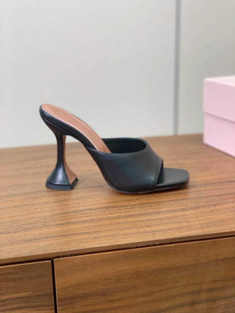 Босоножки фото 5