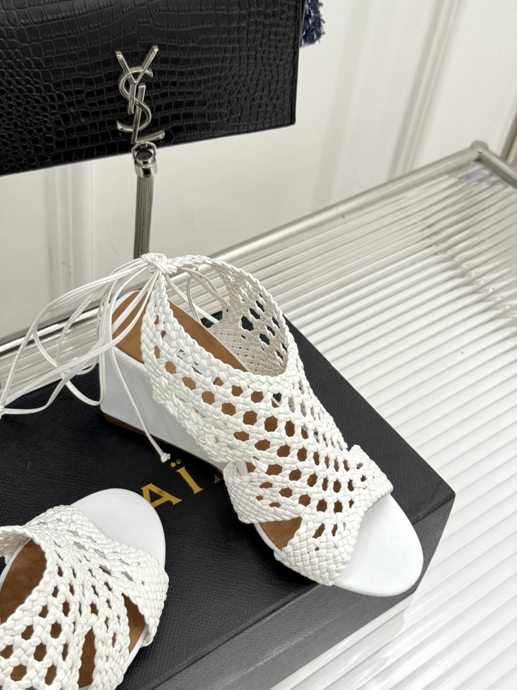 Босоніжки фото 5