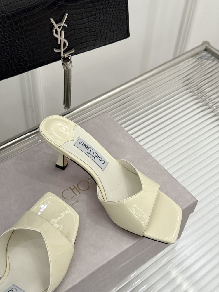 Босоножки фото 5