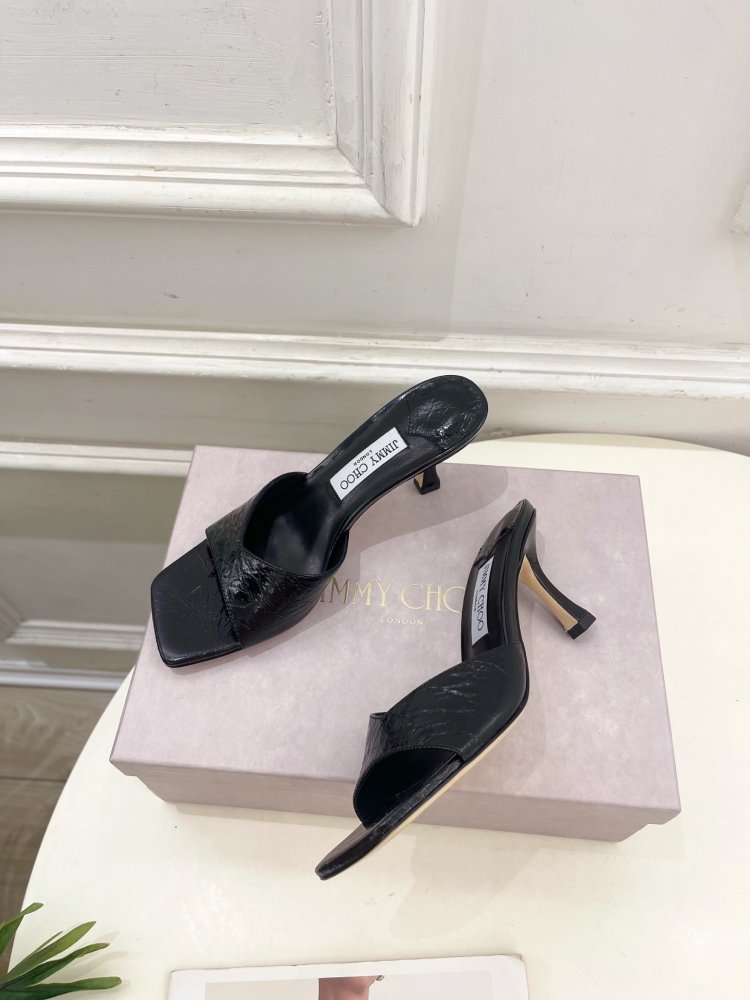 Босоножки фото 5