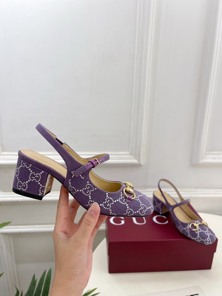 Босоножки фото 5