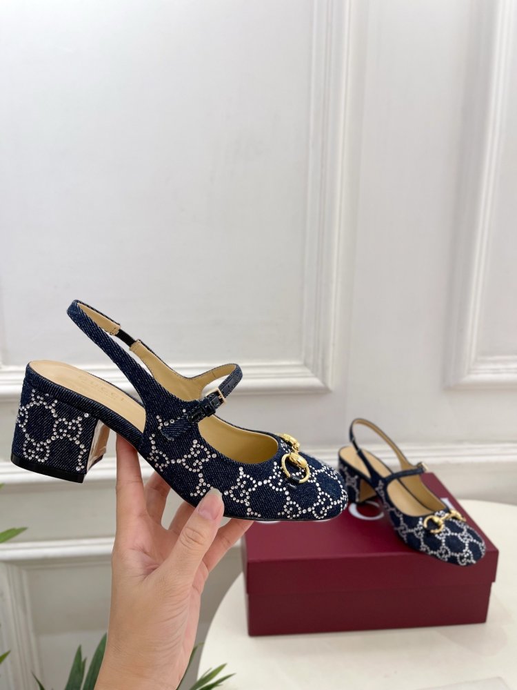 Босоножки фото 5