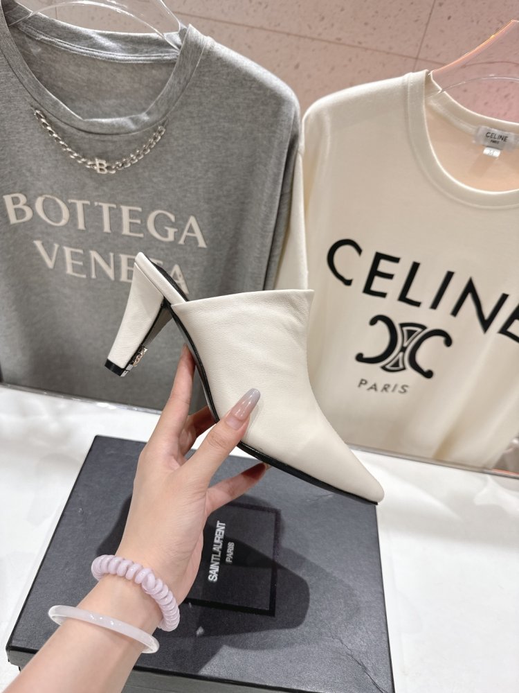 Босоніжки фото 5