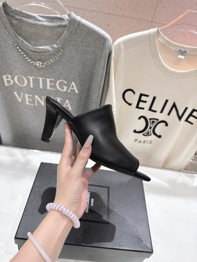 Босоніжки фото 5