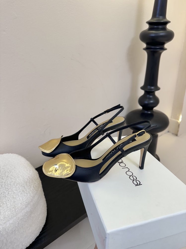 Босоножки фото 5