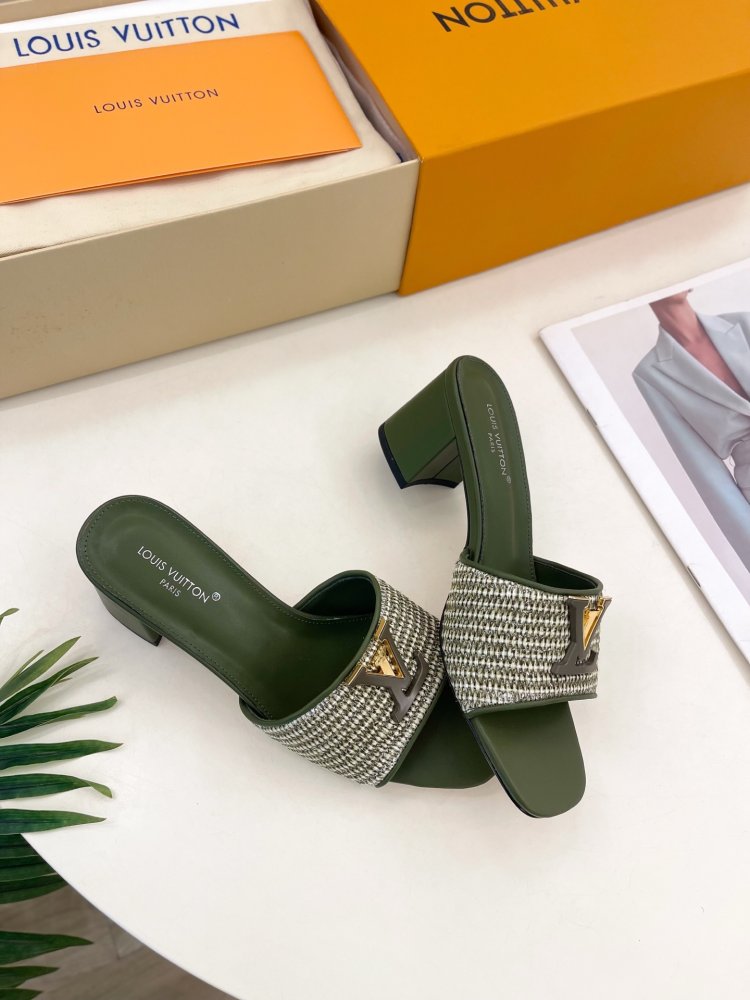 Босоніжки фото 5