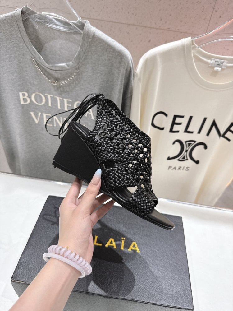 Босоніжки фото 5