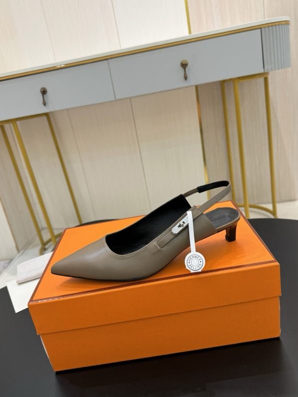 Босоножки фото 5