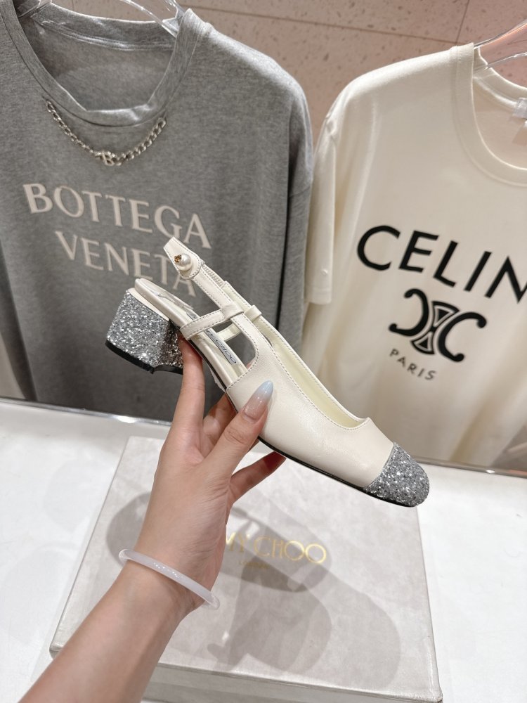 Босоножки фото 5