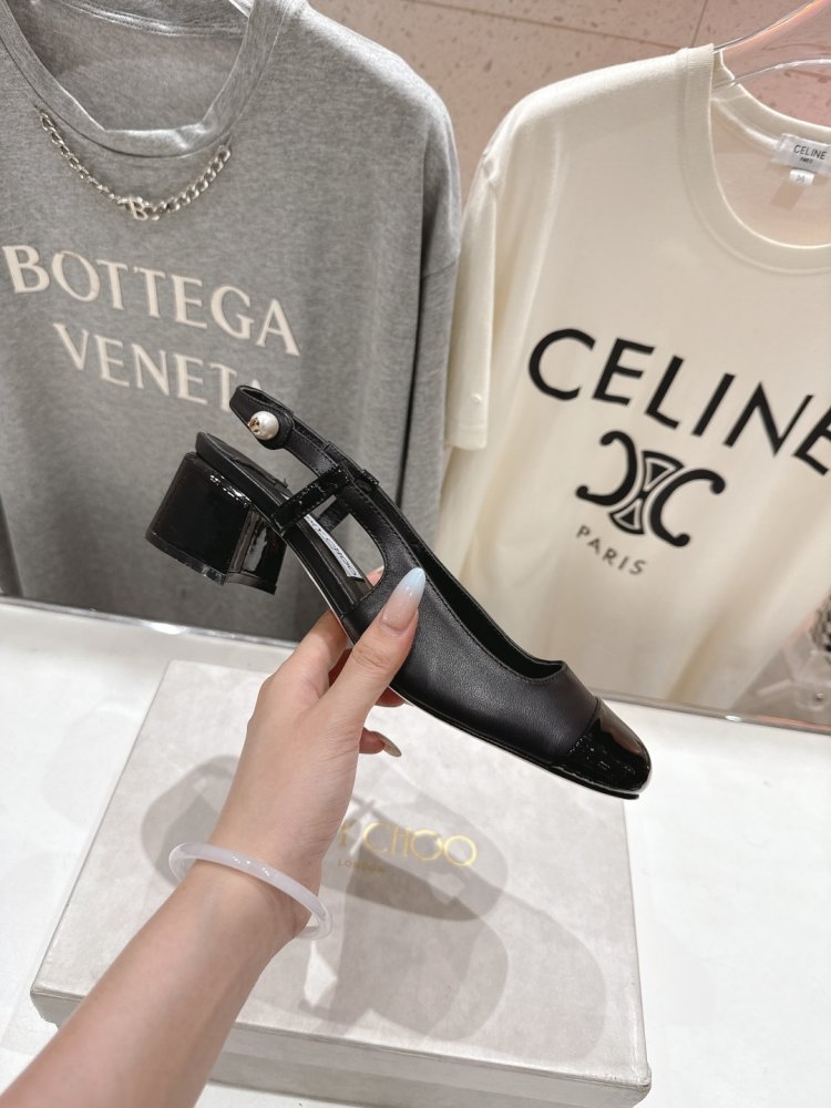 Босоножки фото 5