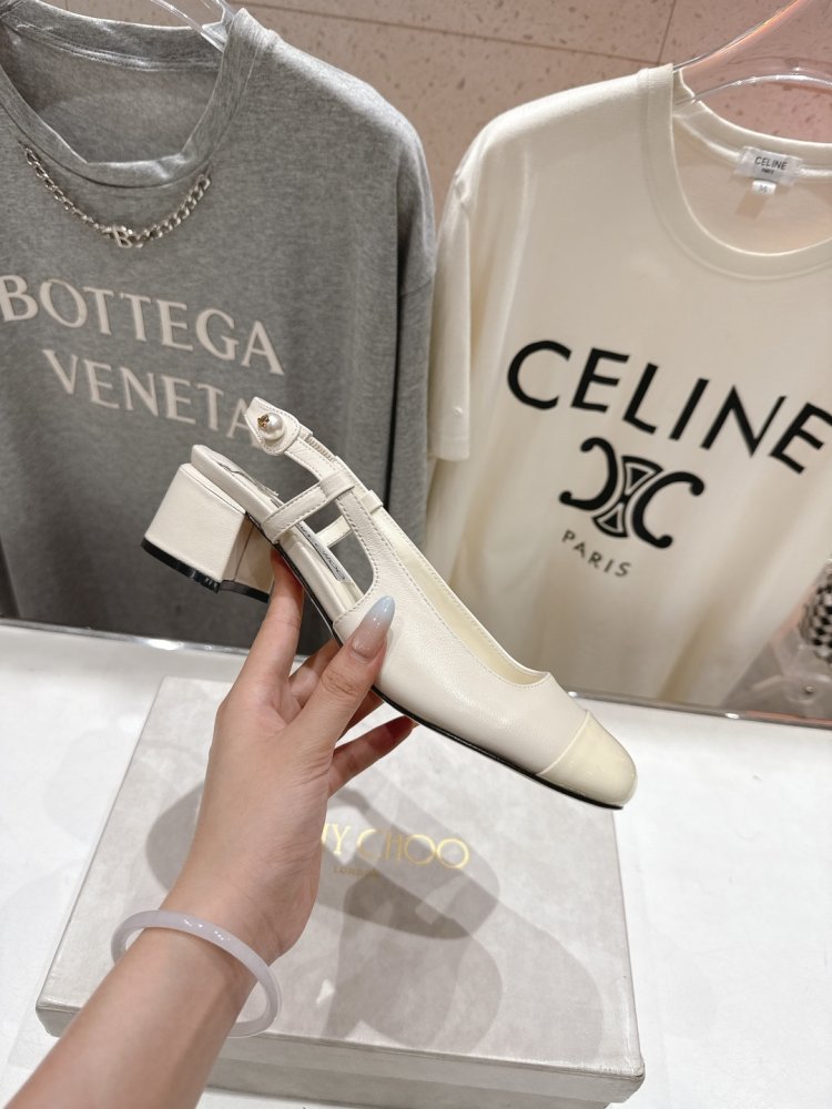 Босоножки фото 5