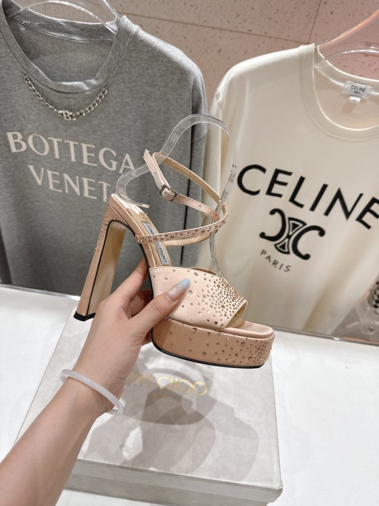 Босоножки фото 5