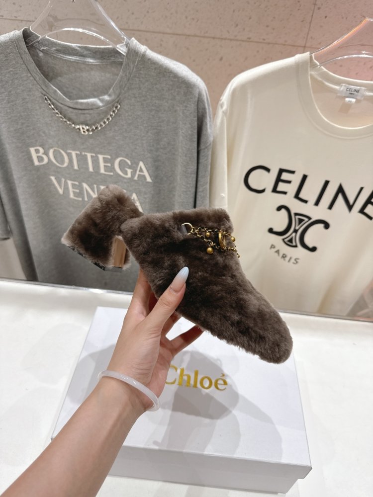 Босоножки фото 5