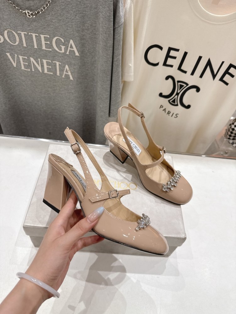 Босоножки фото 5