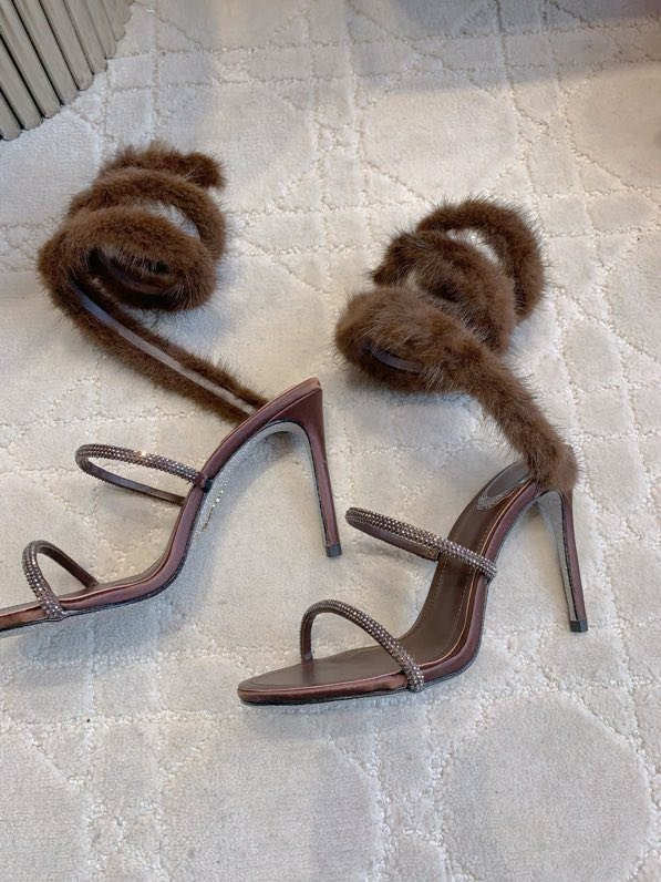 Босоножки фото 5