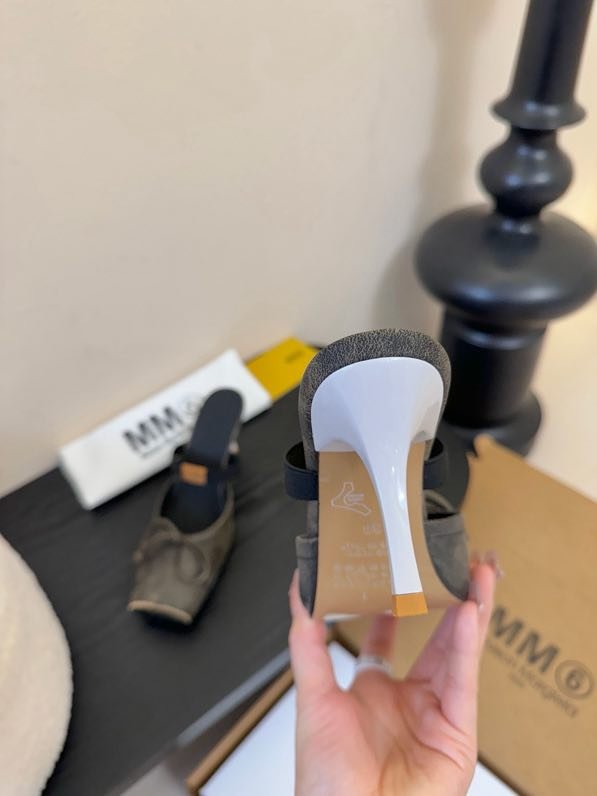 Босоножки фото 5