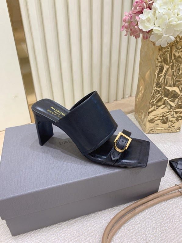 Босоніжки фото 5