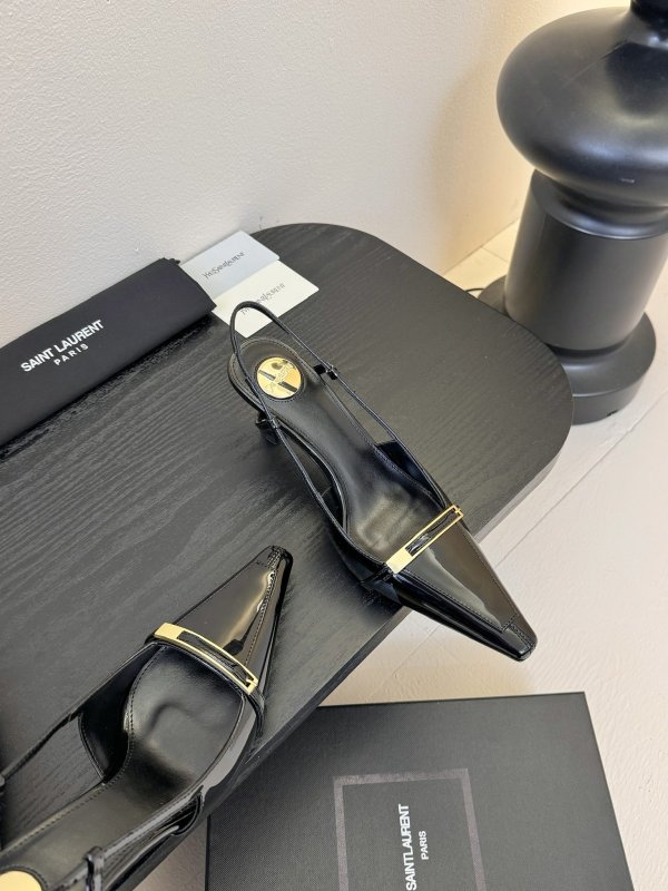 Босоножки фото 5