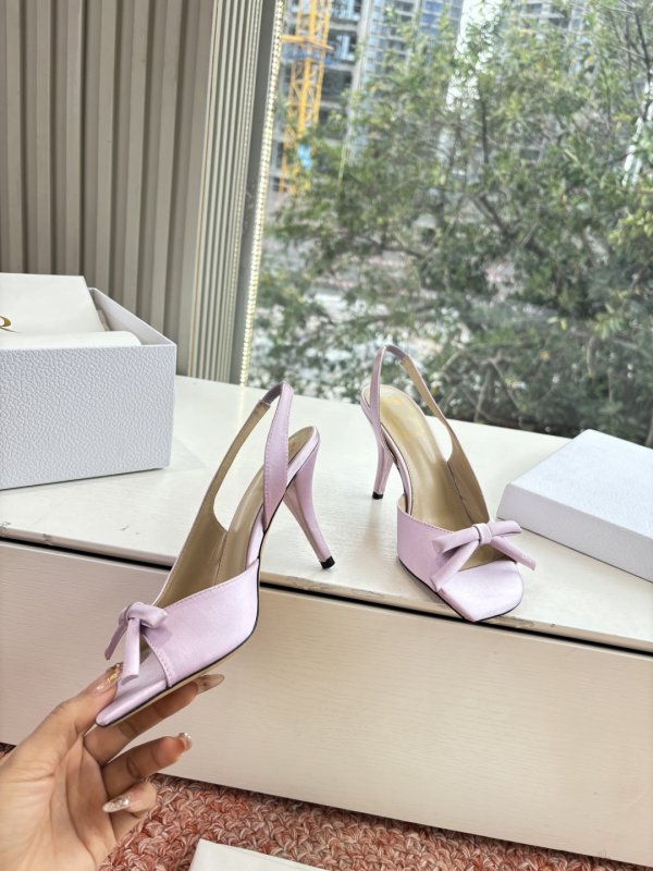 Босоніжки фото 5