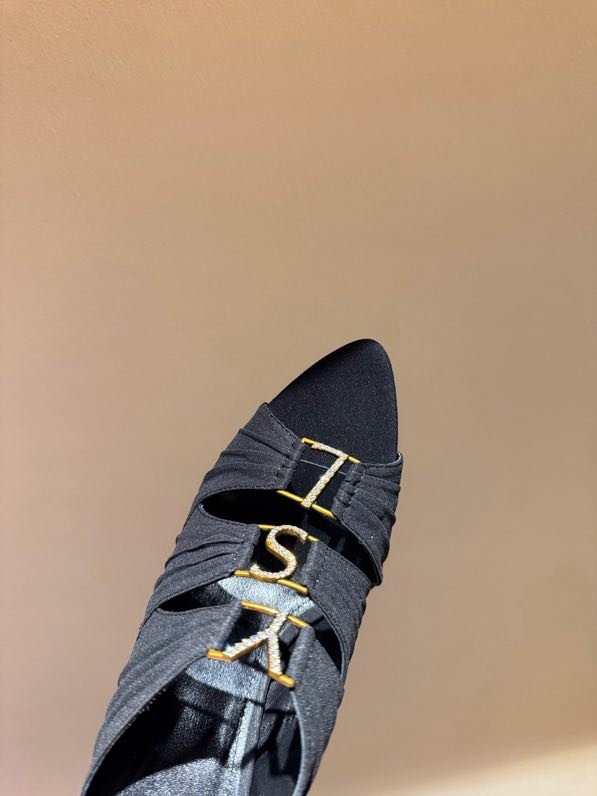 Босоножки фото 5