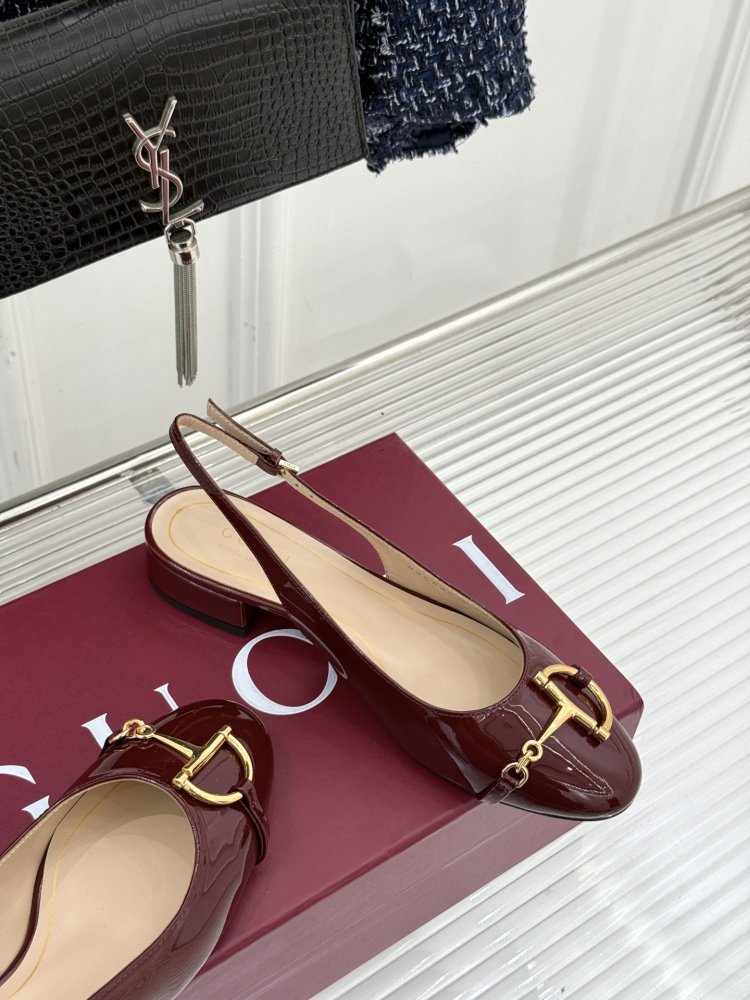 Босоножки фото 5