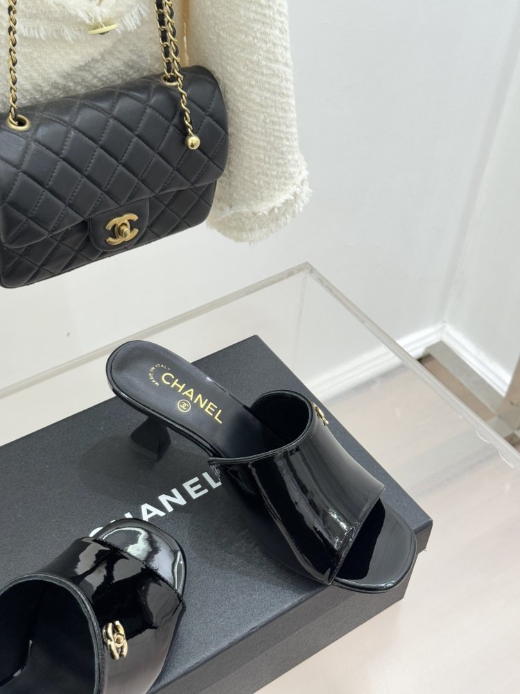 Босоніжки фото 5