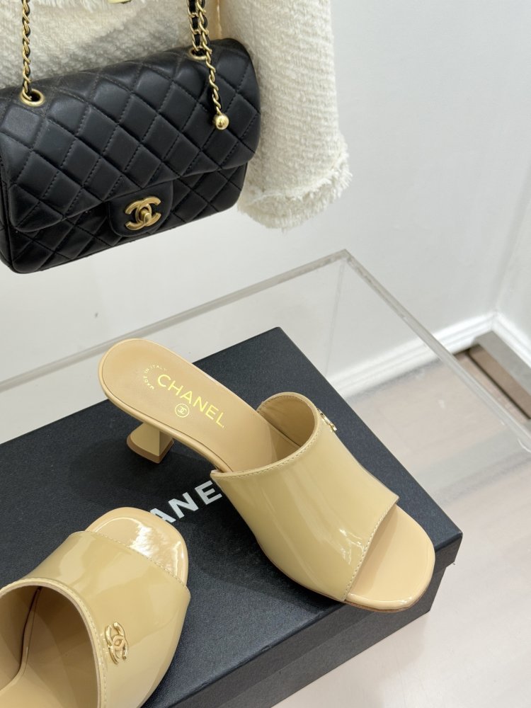 Босоніжки фото 5