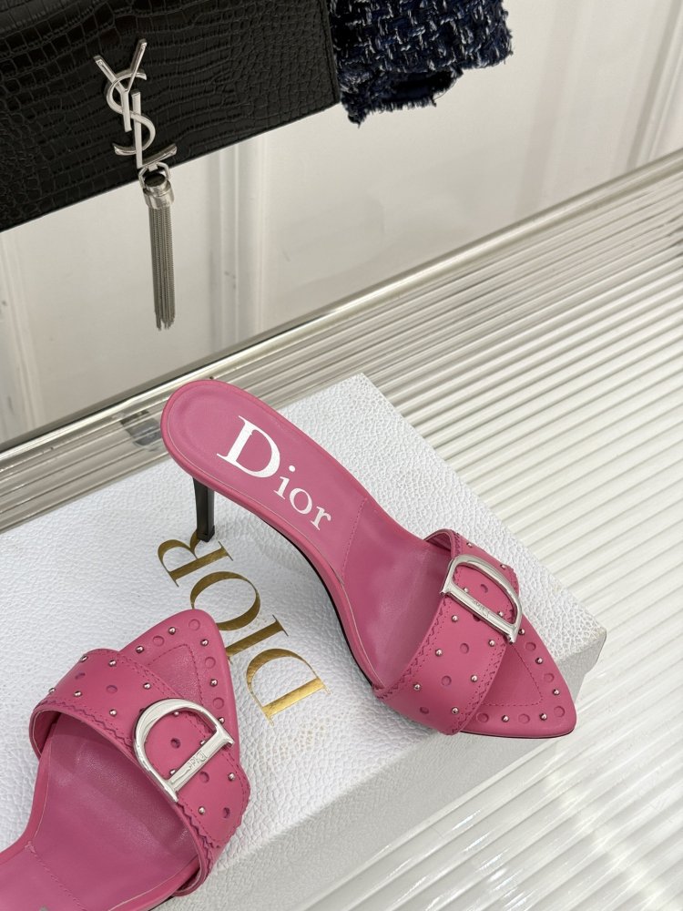 Босоножки фото 5