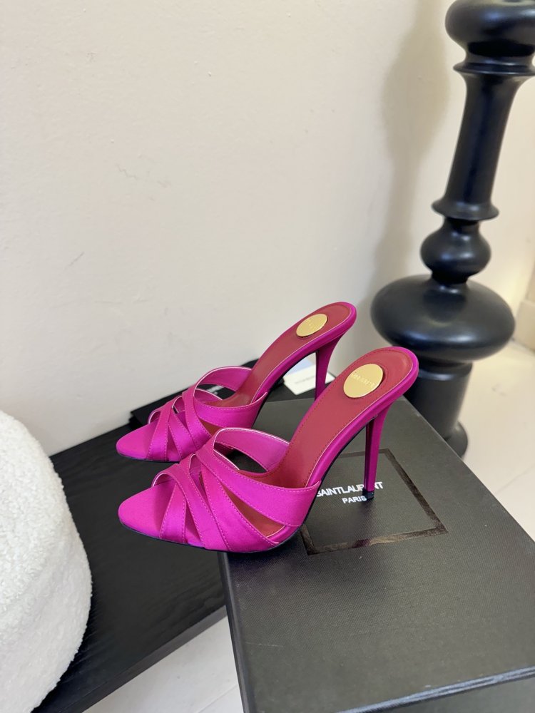 Босоножки фото 5