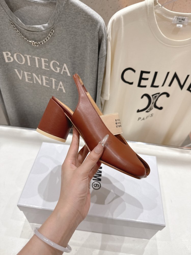 Босоножки фото 5