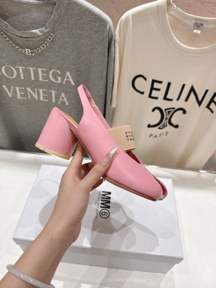 Босоножки фото 5