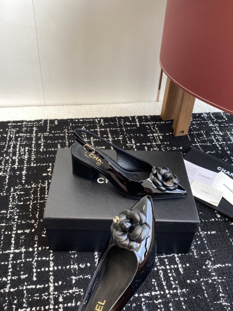 Босоножки фото 6