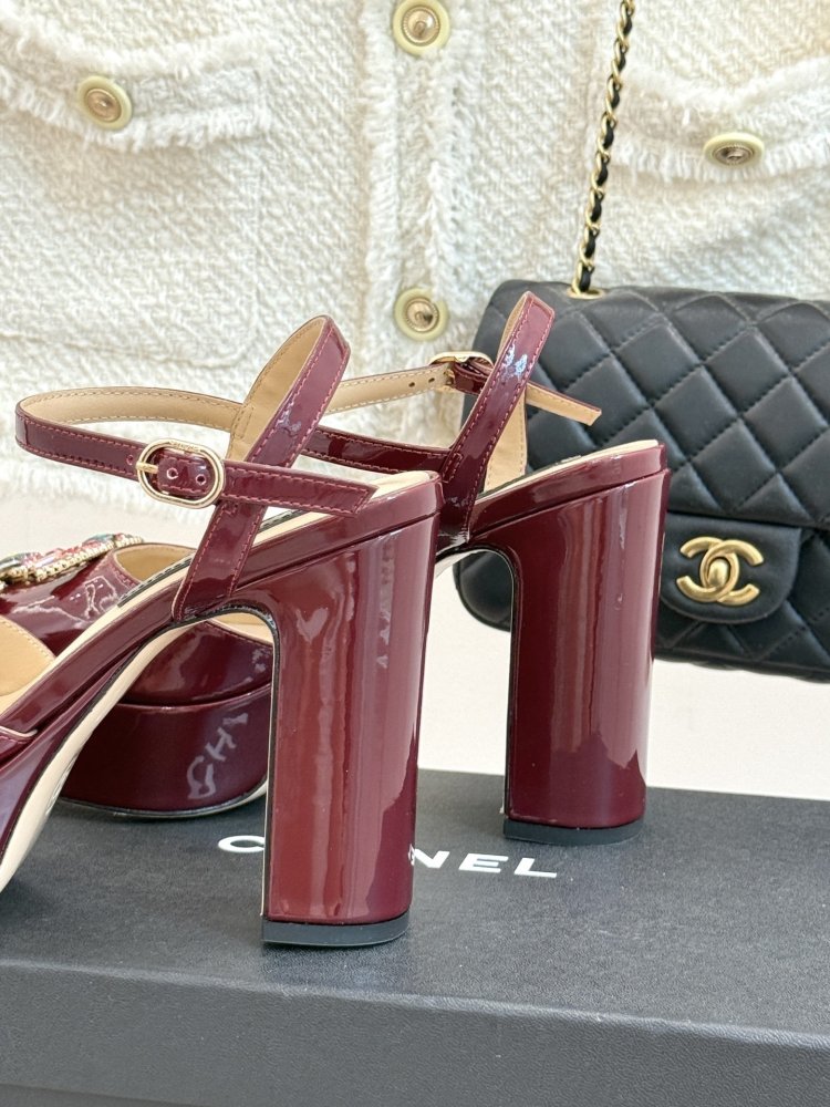 Босоніжки фото 6