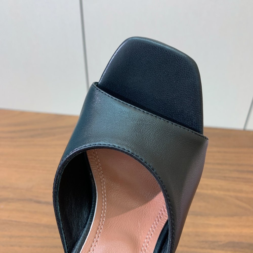 Босоножки фото 6