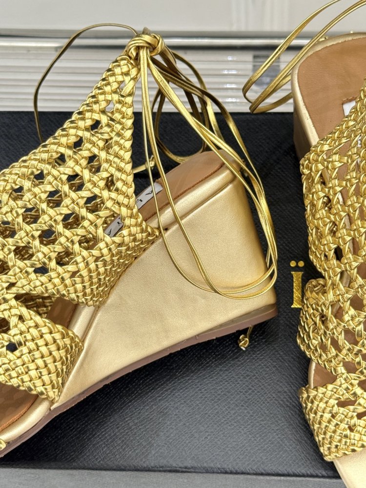 Босоніжки фото 6