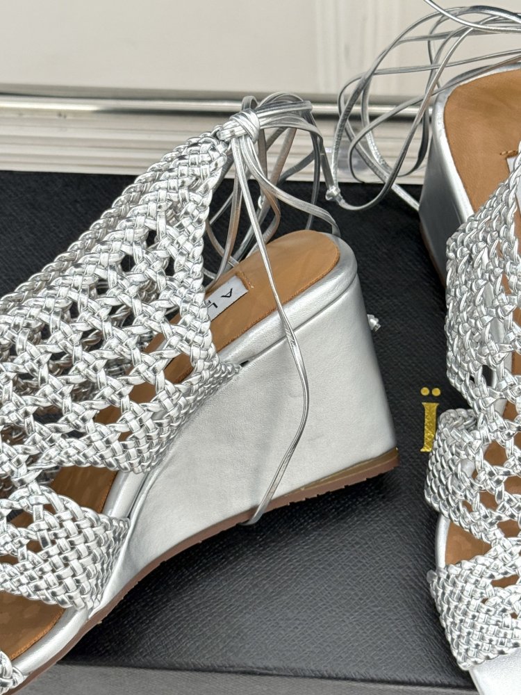 Босоніжки фото 6