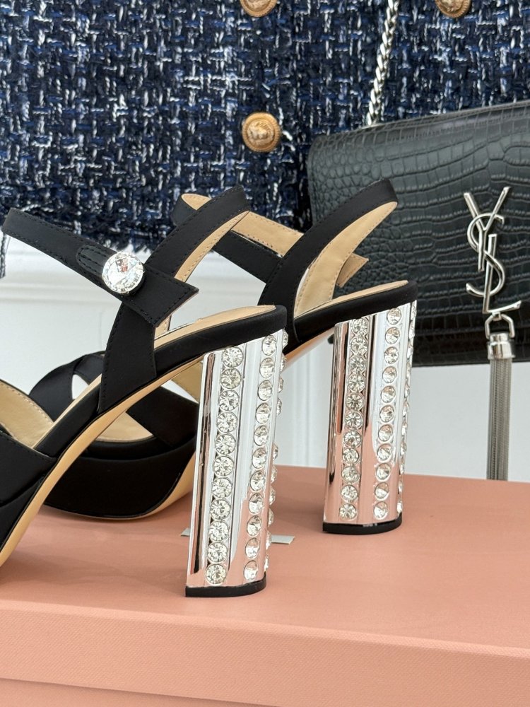 Босоножки фото 6